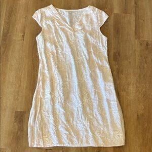 Lina Tomei‎ Elegant Cream V-Neck Dress